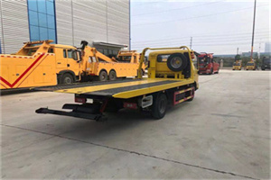 空港非事故拖车