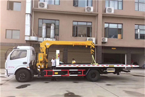 空港附近汽车轮胎更换